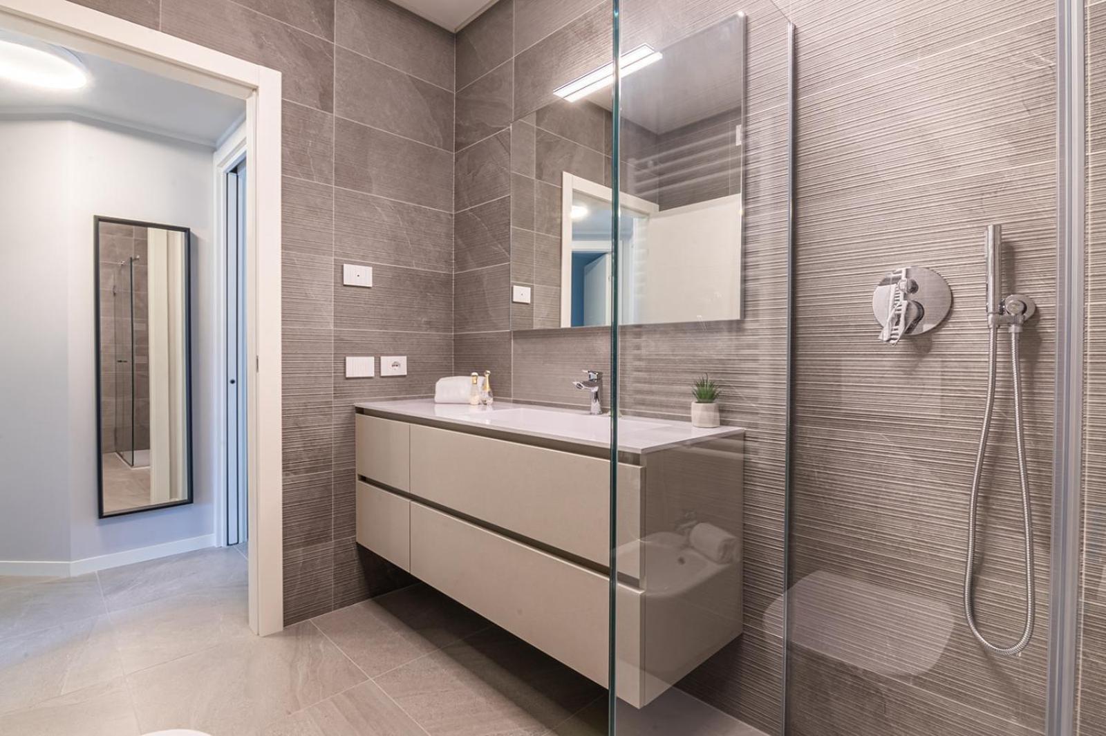 Lago Dorato Luxury Apartments & Villa - Lake Como View Colico Exterior photo